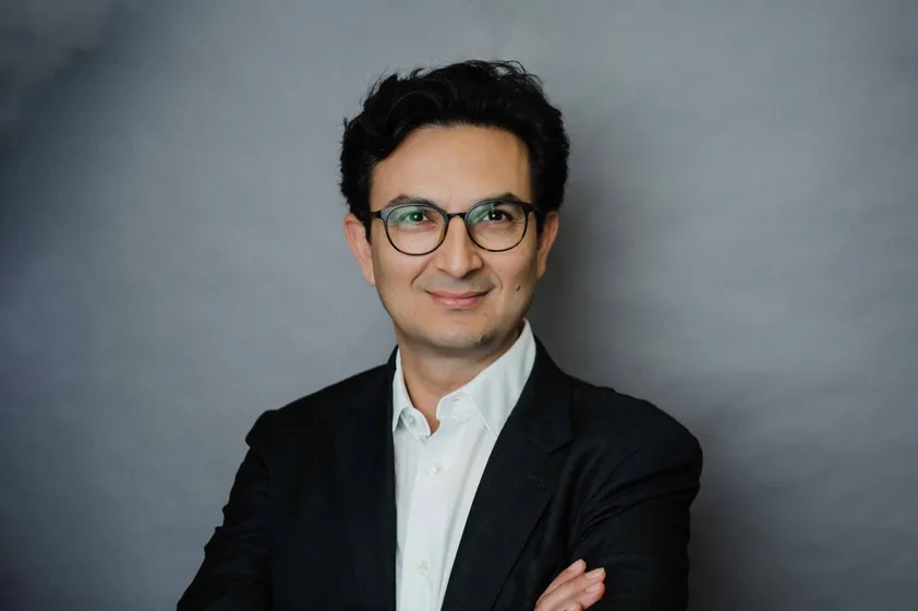 Portrait of Professor Munjed Al Muderis