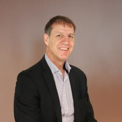 Professor Kevin Tetsworth